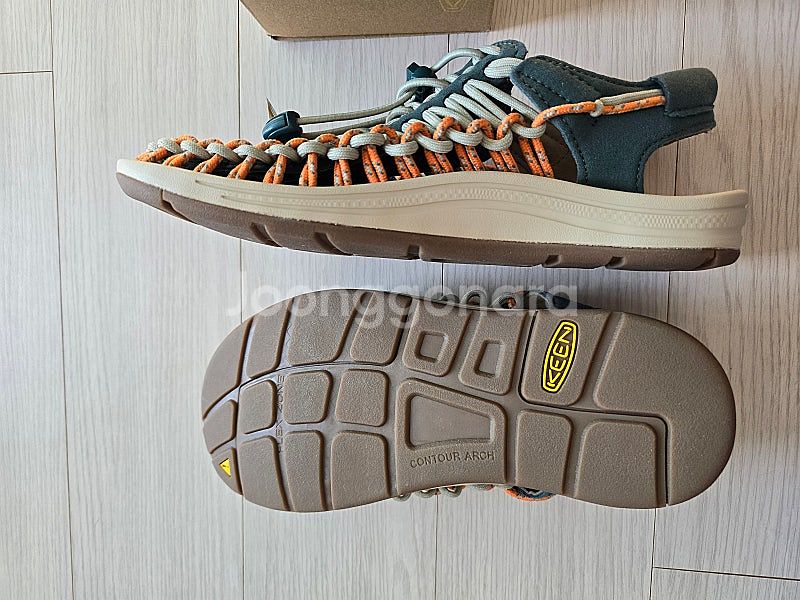 Keen 샌들 245 새신발--1