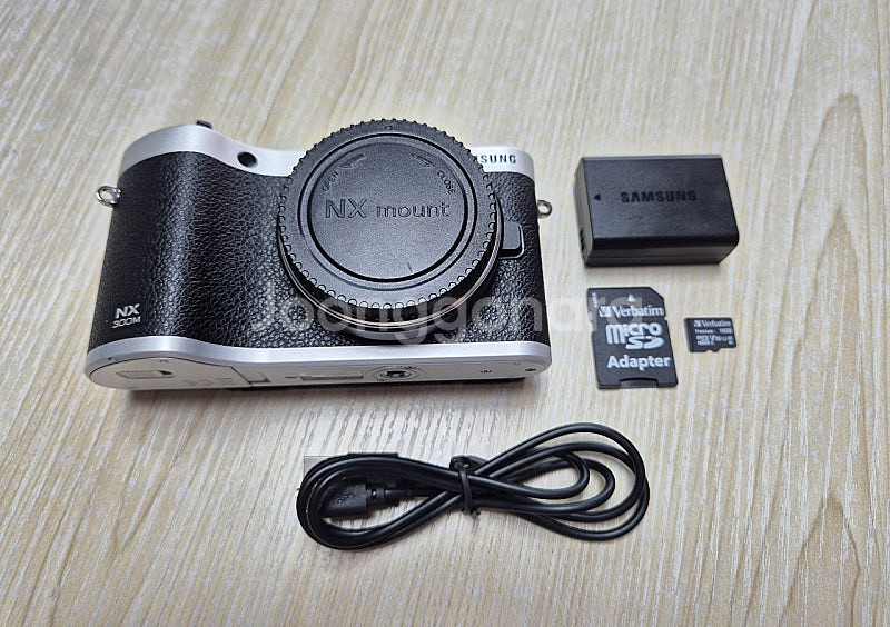 삼성 NX300m--0