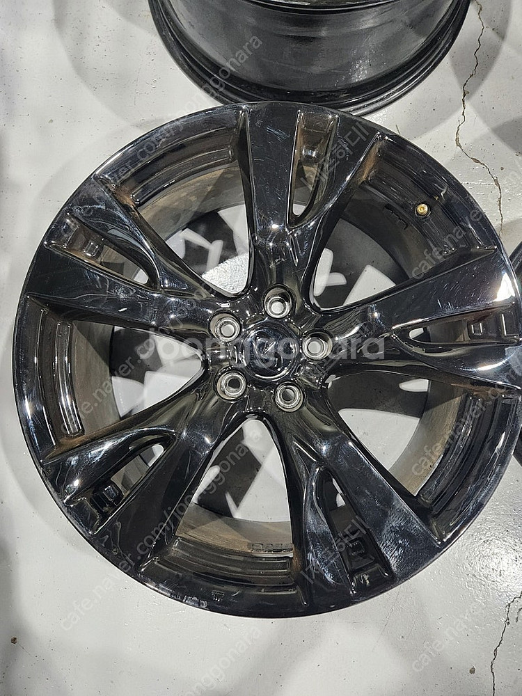 바리스톤 m56 20인치 블랙유광 팝니다--1