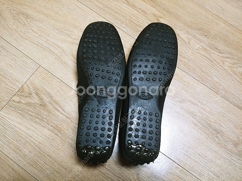 토즈 스웨이드 드라이빙슈즈 시티고미노 uk 8 판매합니...--9