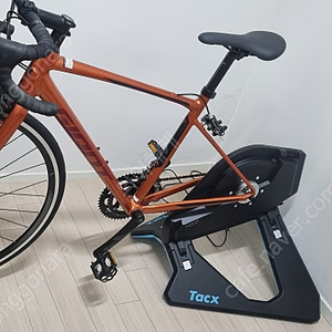 탁스 네오 스마트로라 + 자이언트 SCR 가민 TACX