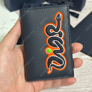 [한정판] 디올 X 카우스 그레인드 카프스킨 오거나이저