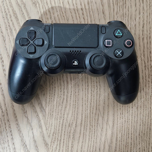 PS4 듀얼쇼크4 판매합니다.(방전)