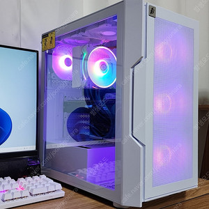 (S급)게임용 인텔i7-7700,GTX1070Ti (RTX2060동급) 컴퓨터 본체