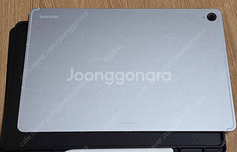갤럭시 탭 S10 FE+ 5G 256기가 12램 입니다...--2