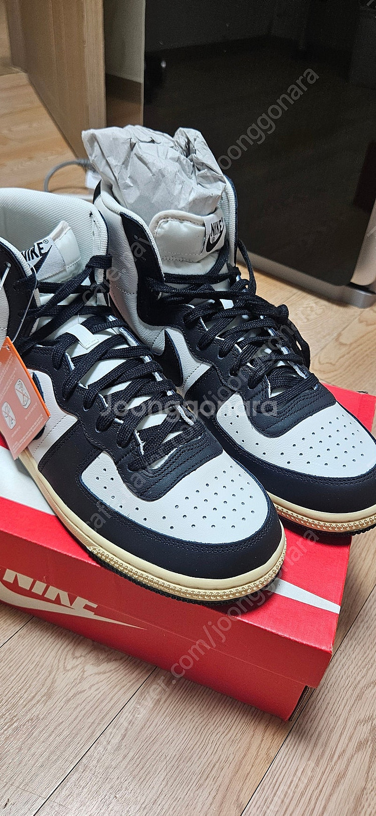 나이키 터미네이터 하이 블랙 앤 팬텀(285)정품--0