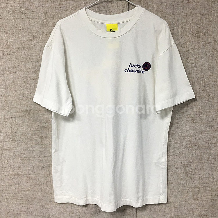 럭키슈에뜨 스타 프린팅 티셔츠 free--0