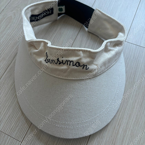 BENSIMON 벤시몽 SIGNATURE LOGO SUN VISOR - IVORY