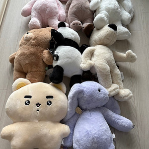 산리오 외 인기 캐릭터 인형 및 굿즈 저렴하게 판매합니다. (새상품)