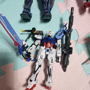 RG, HG 완성품 판매합니다