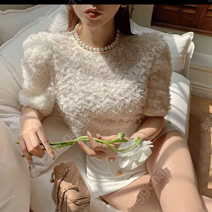 퍼프블라우스 티