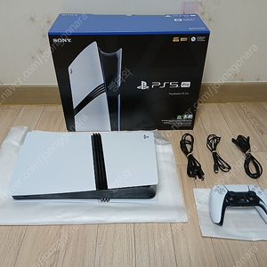 PS5 PRO (CFI-7022B01) 팝니다.