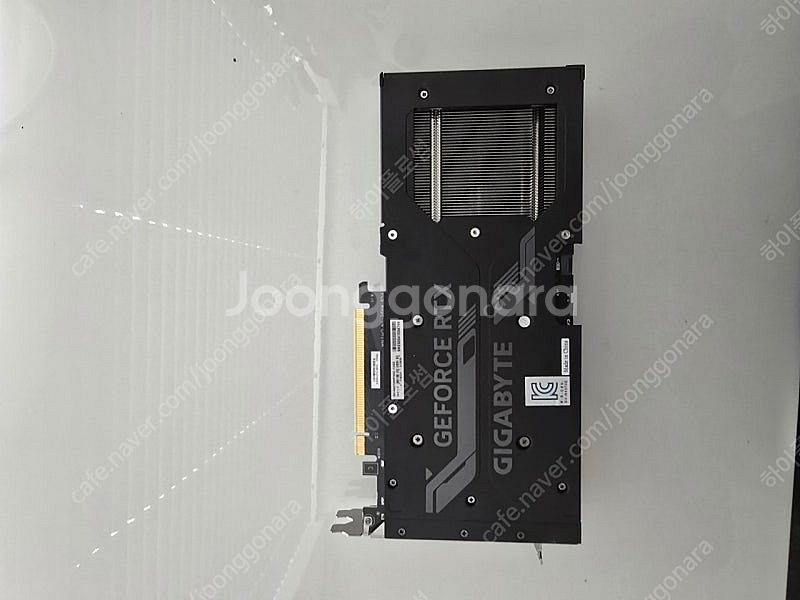 기가바이트 rtx4070 WINDFORCE 12G--2