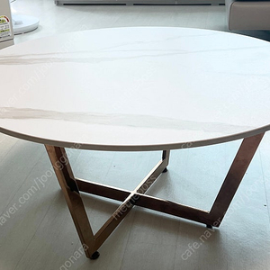 로즈골드 좌식 2인 원형 티 테이블 700 팔아요!!