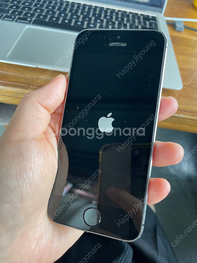 아이폰 5S 16GB 액정 완전 새것 같아요~--8
