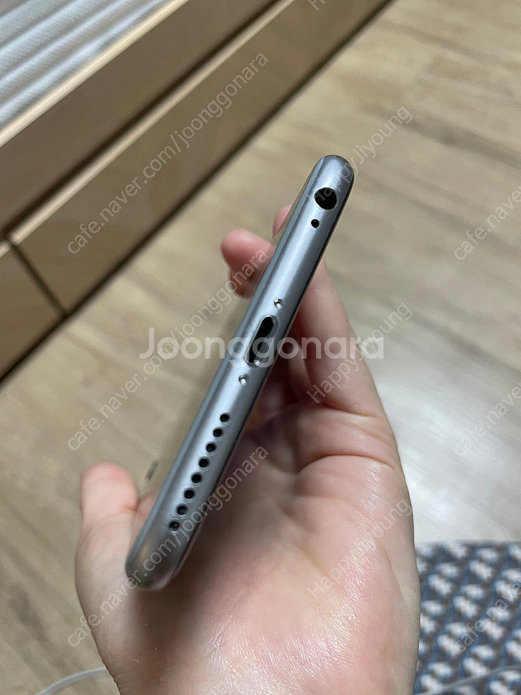 아이폰6S플러스 64GB 배터리 77%, 액정보호 필름--5