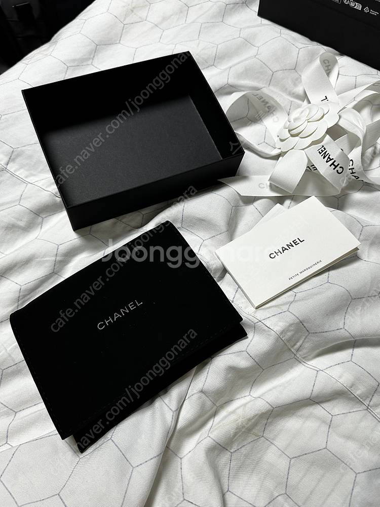 (새상품)샤넬 클래식 스몰 플랩지갑 그레인드 카프스킨 ...--2