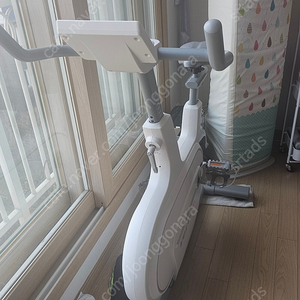 해피런 베벨로 실내자전거 HL-108ABES