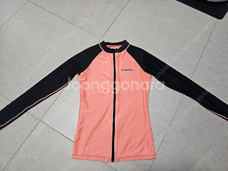 수영복 배럴 래쉬가드 상의 여성 44사이즈--0