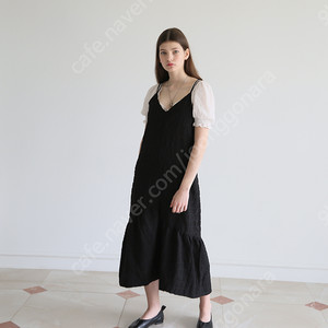 소프트서울 블랙 원피스 Back Point Slip One-Piece_Black