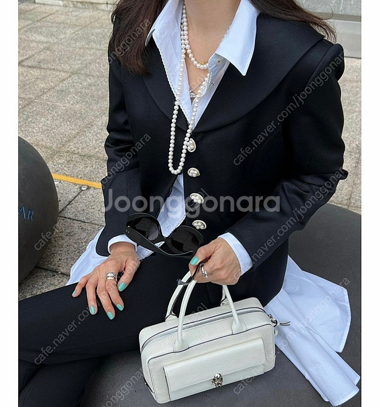 코스모폴리탄줄라이 더블랙자켓 2사이즈--1