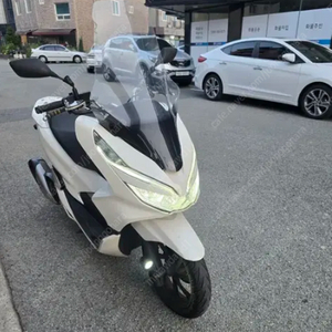 19년식 더뉴pcx125 3만2천키로 출퇴근 오토바이 스쿠터엔맥스