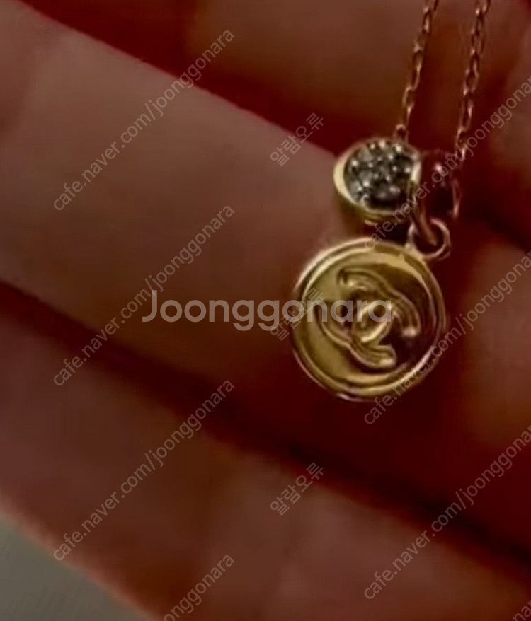 샤넬 홀리데이 샤넬키링 ️ 샤넬참 ️랜덤머리끈 거래시 샤넬...--4