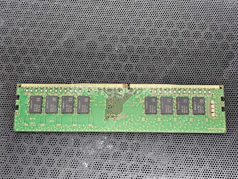 삼성 DDR4 16gb 3200 1개 데스크탑용--1