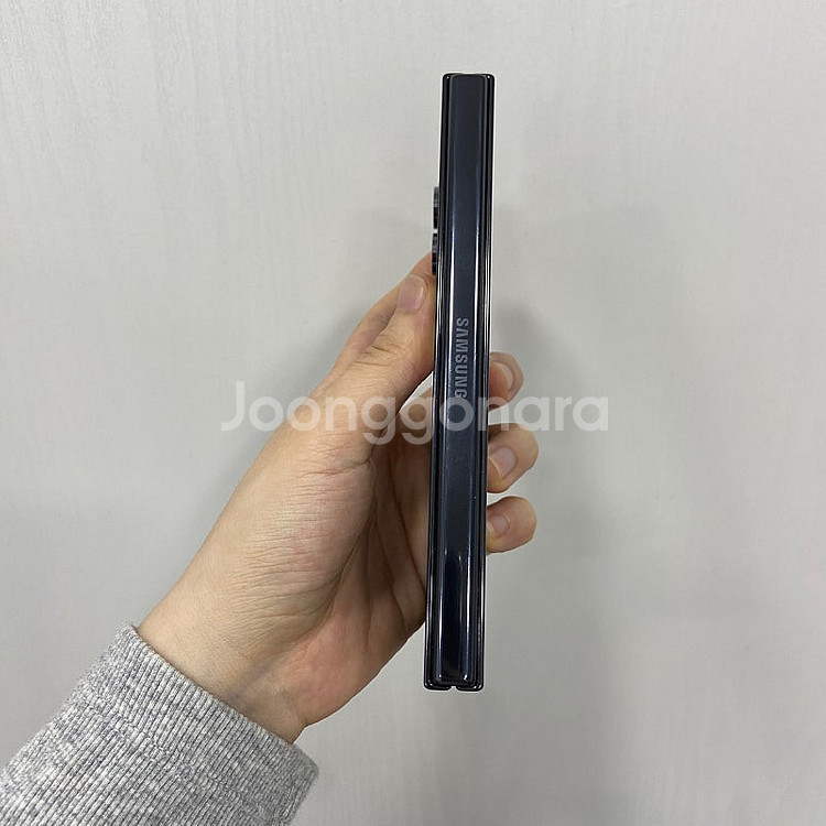 86747 갤럭시Z폴드5 256기가 블랙 해외판 팝니다...--6