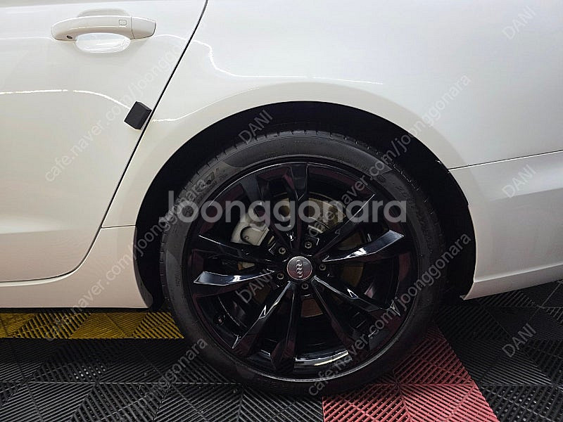 아우디 AUDI A6 3.0TFSI 전기형 판매합니다....--3