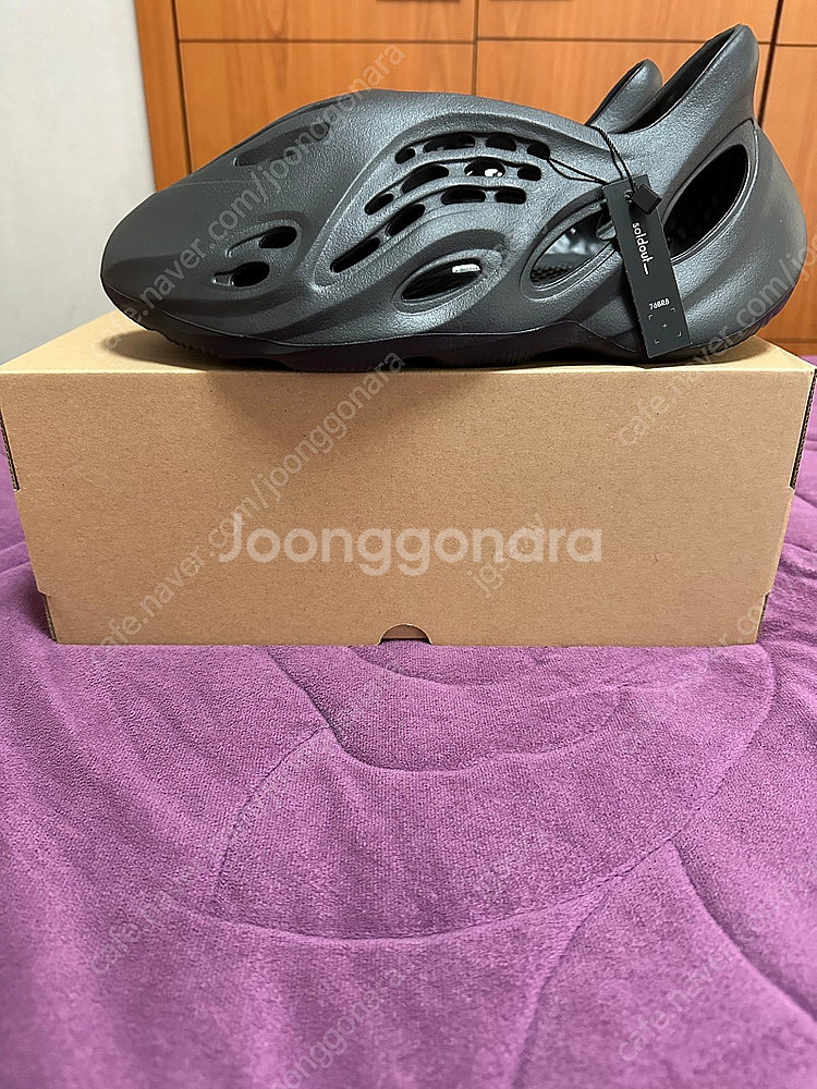 아디다스 이지 폼 러너 오닉스 295--1