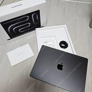 (풀박) m4 pro 맥북 프로 14인치 24g / 512g 판매