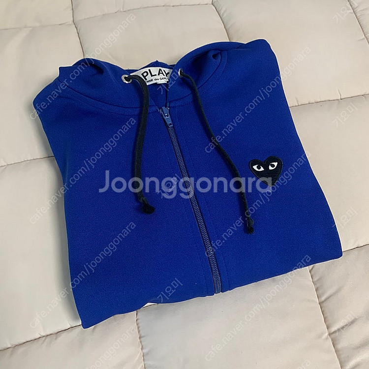 정품) 꼼데가르송 후드집업 블랙와펜 L--0