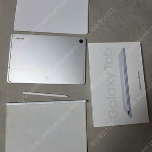 갤럭시 탭 S9 FE 5G 자급제 + 정품 북커버 케이스