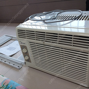 창문형에어컨 10만원에 팔아요