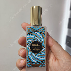 메모 파리 향수 마두라이 30ml 어제받은상품 3번뿌린 새상품급 풀박스 팝니다!! 네고가능!