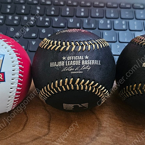 MLB 야구공