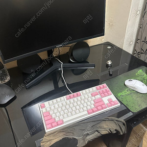 데스크탑 8700k 1080 144hz모니터