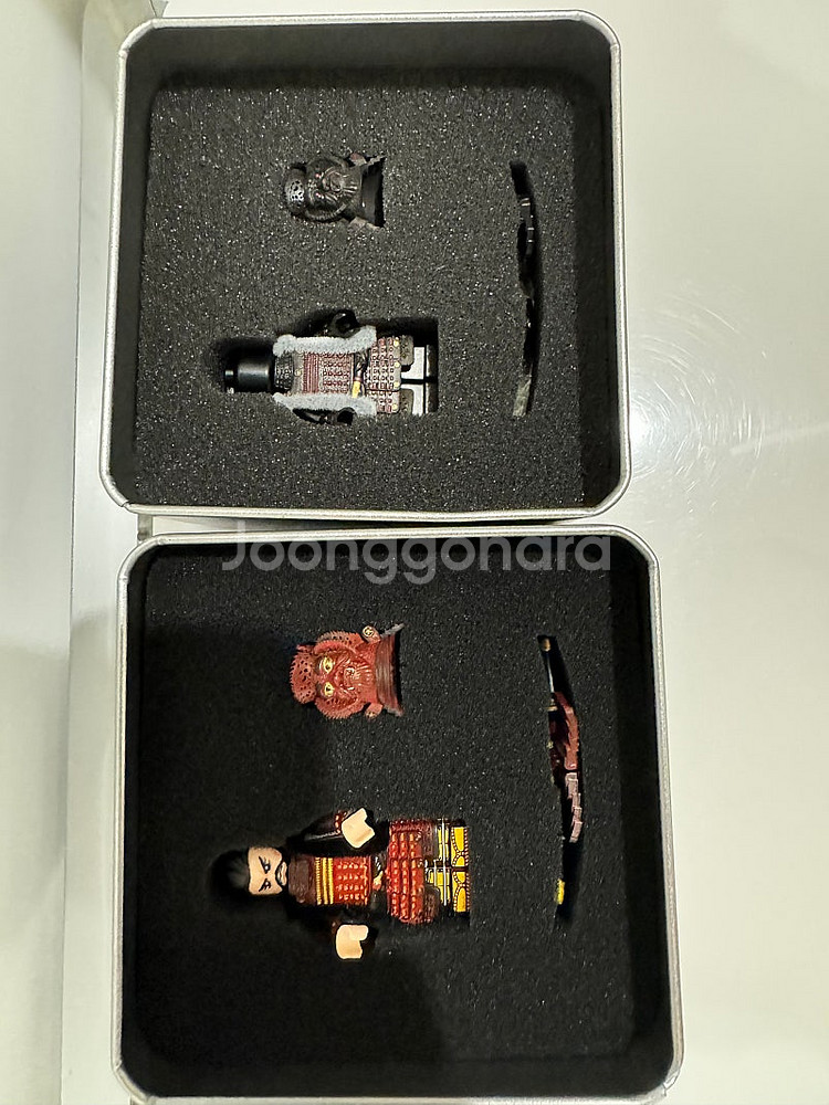 커스텀 레고 코스모스 사무라이랑 기타 레고 판매합니다.--0