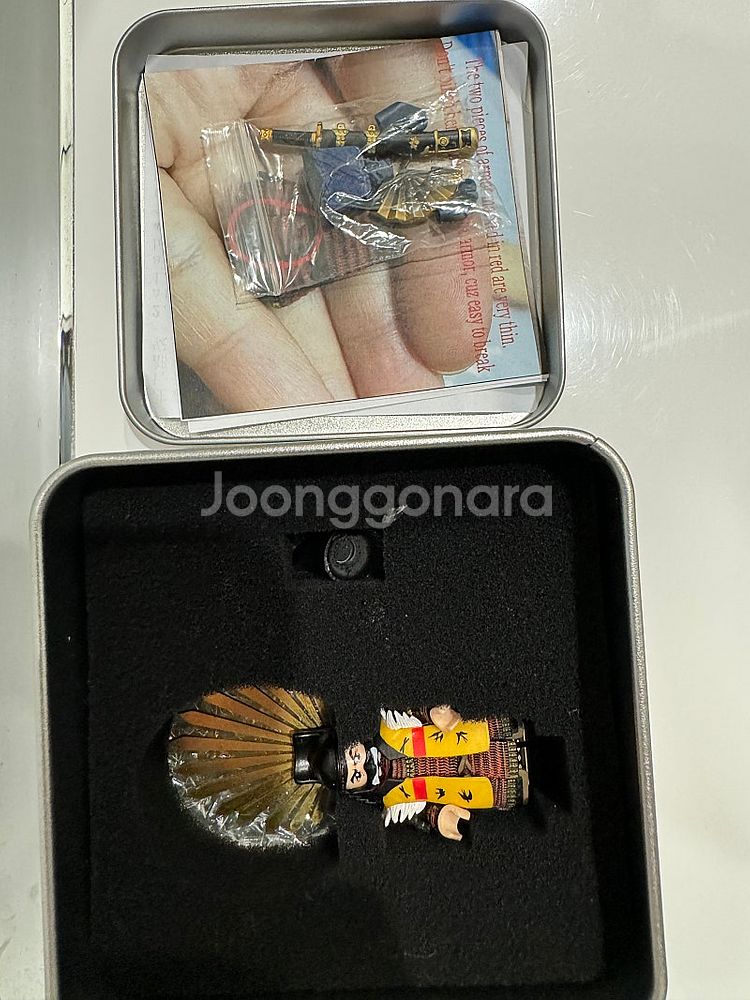 커스텀 레고 코스모스 사무라이랑 기타 레고 판매합니다.--1