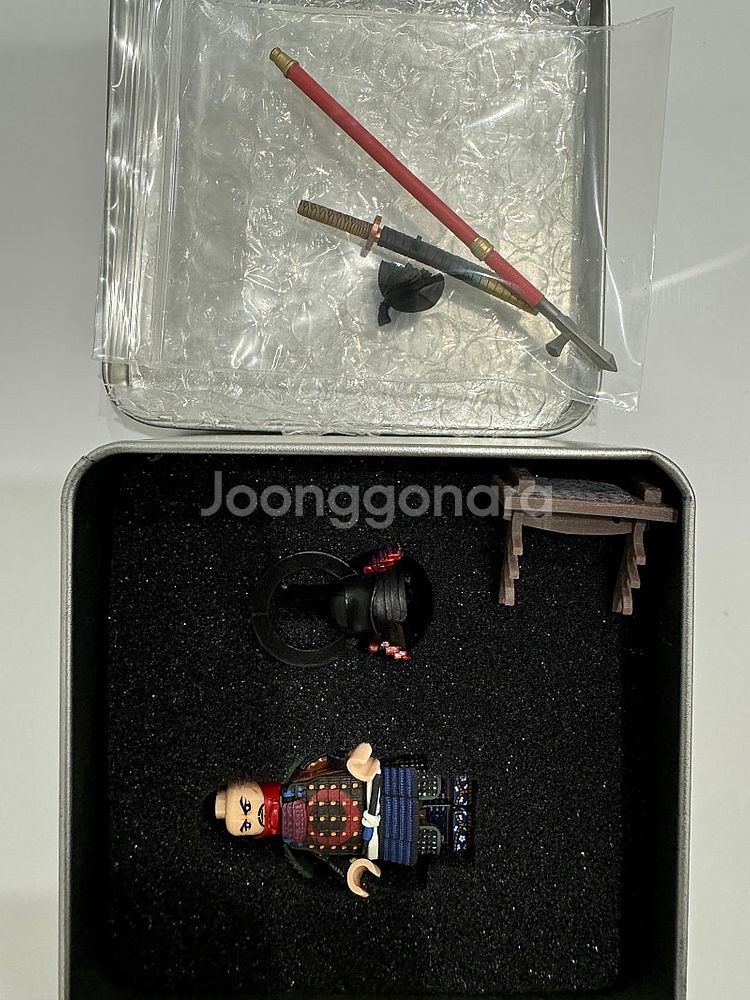 커스텀 레고 코스모스 사무라이랑 기타 레고 판매합니다.--5
