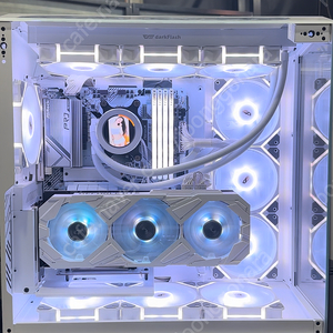 컴퓨터 게이밍pc 5600x 3070