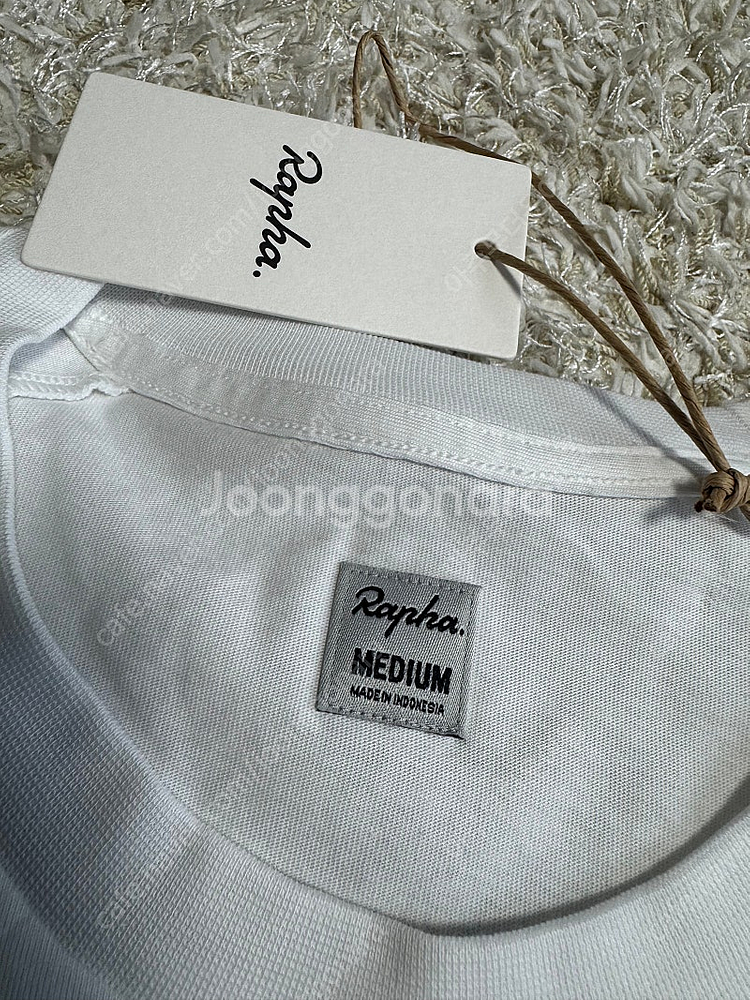 라파 반팔 티셔츠 새상품 판매합니다--2