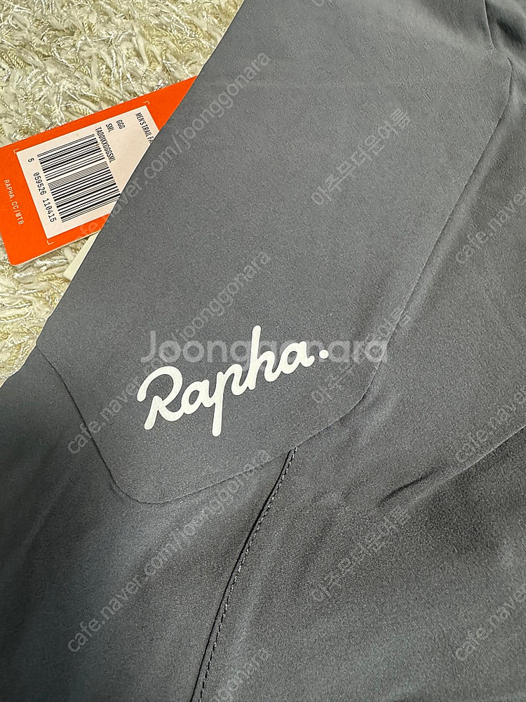 라파 트레일 쇼츠 새상품 판매합니다--3