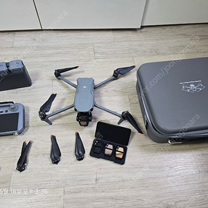 DJI 에어 3S 플라이 모어 콤보 (DJI RC 2) 드론