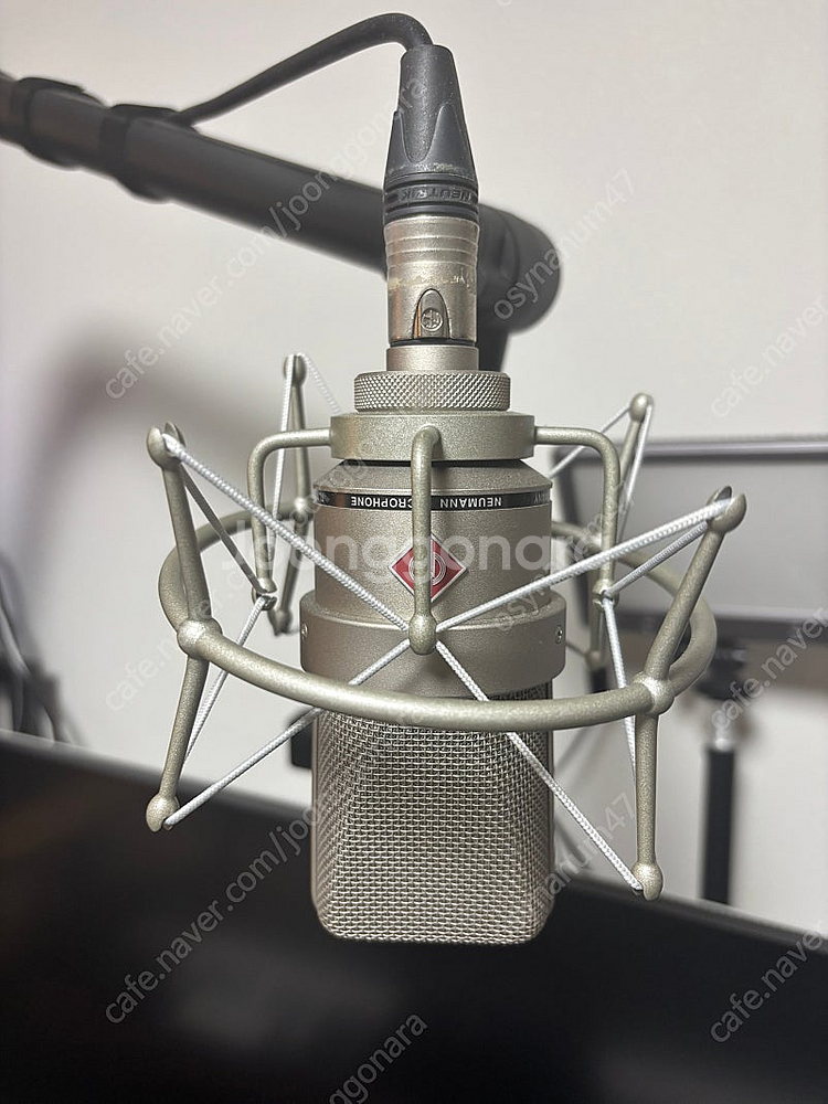 노이만 tlm103 지난 2월 신품구매--0