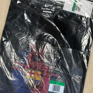 [110/XL] 나이키x파타x바르셀로나 맥스90 티셔츠 (FJ4208-010) 판매합니다.