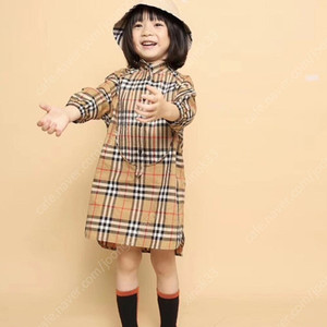 정품.상태굿) 4y버버리키즈 원피스 택포88000원