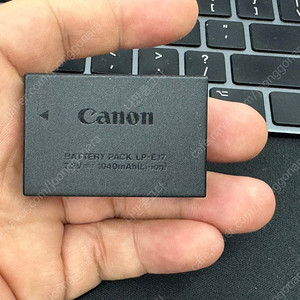 캐논 LP-E17 카메라 배터리