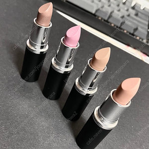 MAC 맥 누드 컬렉션 립스틱 액팅 네츄럴 / 스톤 / 폴리오 / 핑크 페퍼민트 일괄